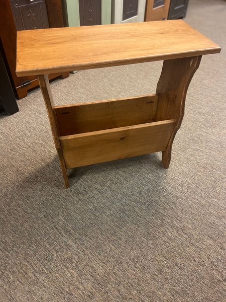 Accent Tables - Magazine - Seely