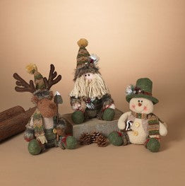 9"H Plush Sitting Holiday Figurine