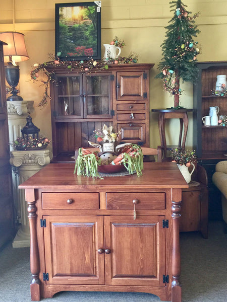 Amish Island - Standard Base with Turned Legs & Standard Top