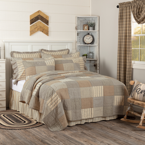 Sawyer Mill Charcoal Quilt