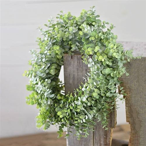 18" Eucalyptus Green Wreath
