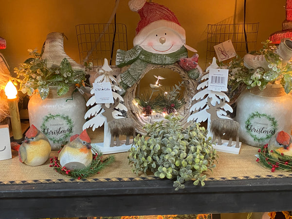 Farmhouse Christmas Arrangements