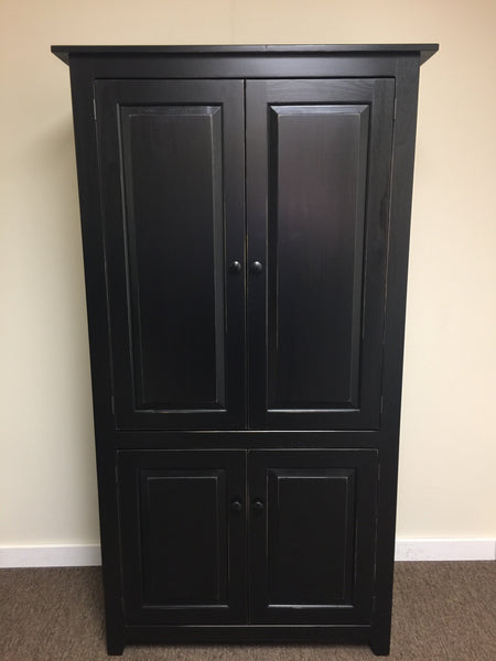 Pantry-X-Large with Raised Panel