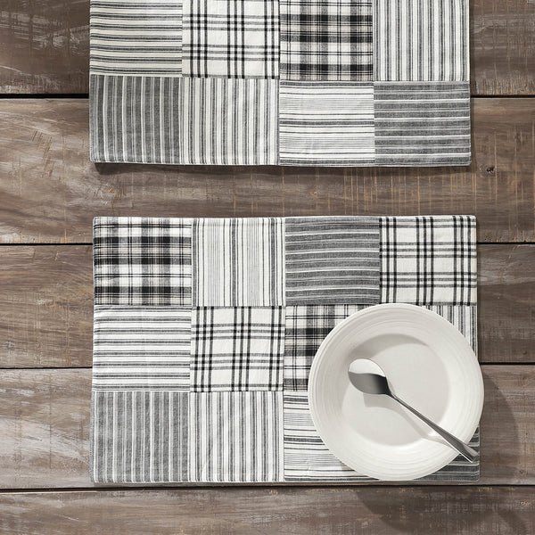 Sawyer Mill Black Quilted Placemat Set