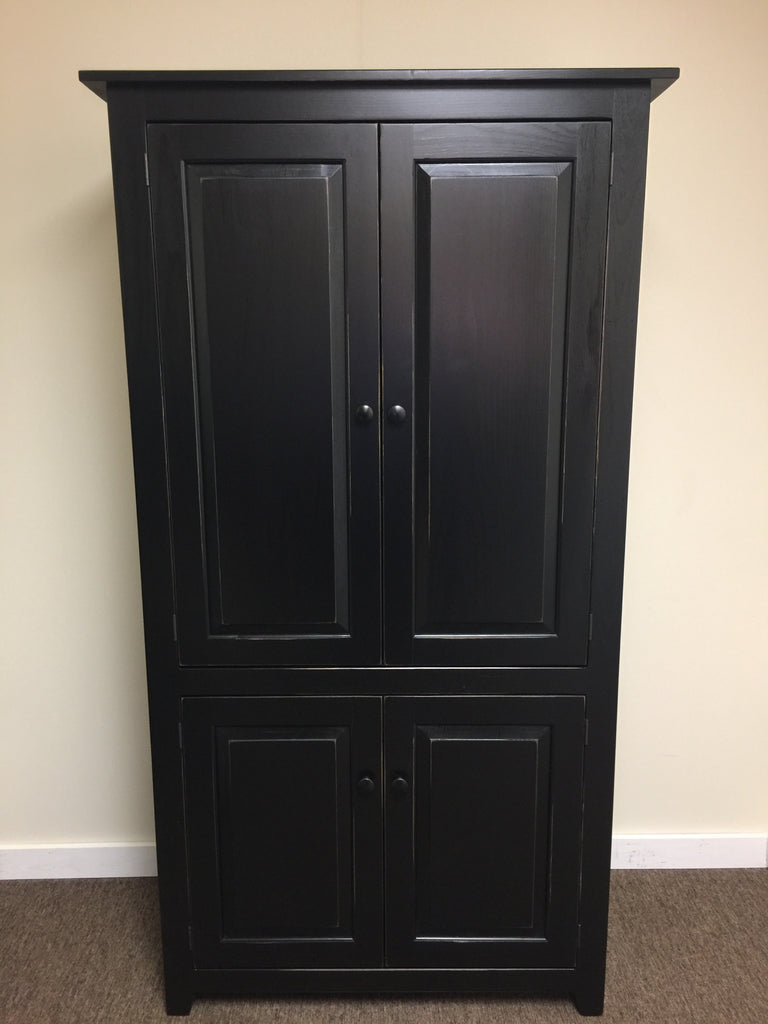 Pantry-X-Large with Raised Panel