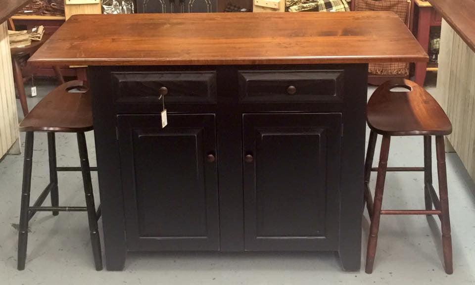 Amish Island - Standard Base with Raised Panel Doors & Large Top